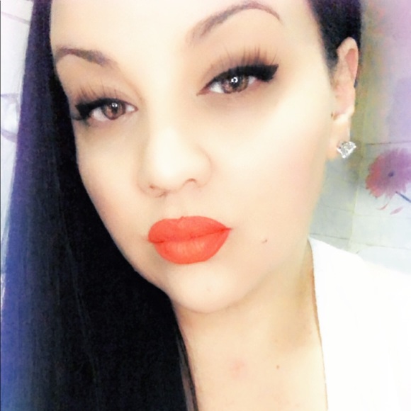 Meet your posher jessica! - Picture 5 of 9